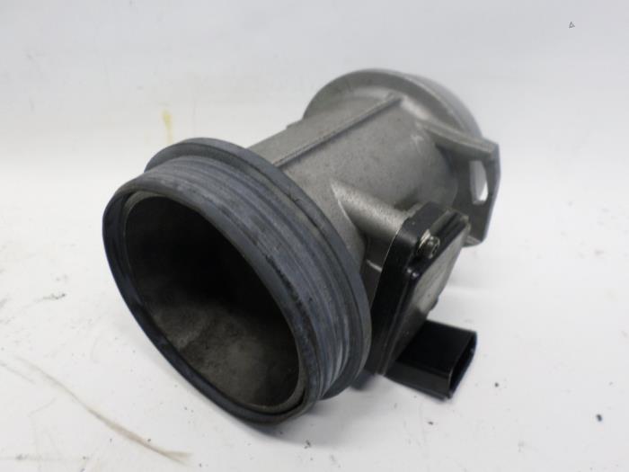 Used Airflow meter Audi A8 (D2) 2.5 TDI V6 24V Quattro Price € 36,75 Margin scheme offered by Reclycar De Boer BV