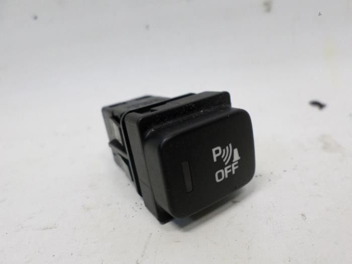 PDC switch from a Citroën C4 Picasso (UD/UE/UF) 2.0 HDiF 16V 135 2008