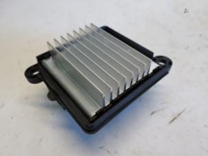 Used Heater resistor Citroen C4 Picasso (UD/UE/UF) 1.6 HDiF 16V 110 Price € 26,25 Margin scheme offered by Reclycar De Boer BV
