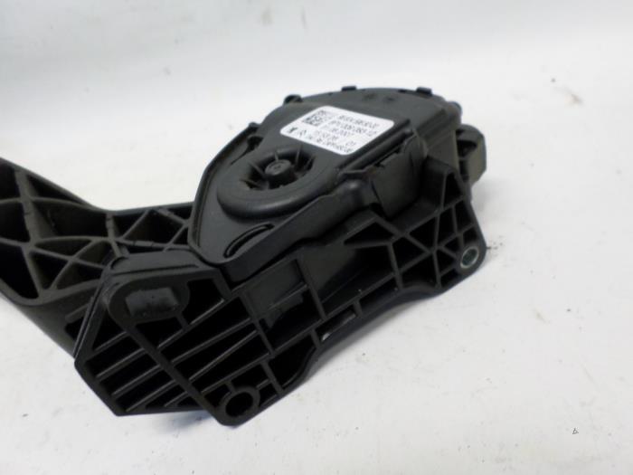Gaspedalposition Sensor van een Peugeot 1007 (KM) 1.4 HDI 2007