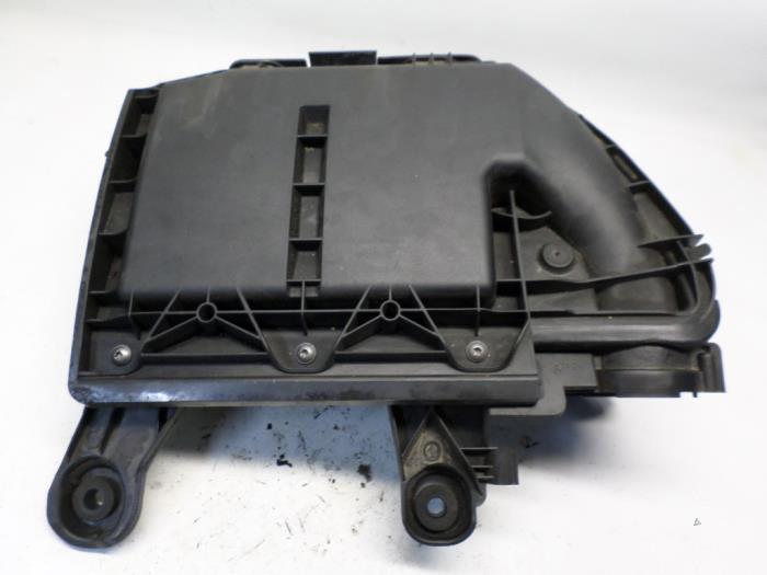 Begagnade Luftfilterhus Citroen C5 III Berline (RD) 1.6 HDiF 16V Pris € 52,50 Marginaltabell erbjuds av Reclycar De Boer BV