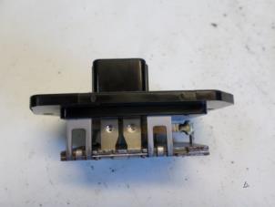 Used Heater resistor Suzuki Alto (GF) 1.0 12V Price € 31,50 Margin scheme offered by Reclycar De Boer BV