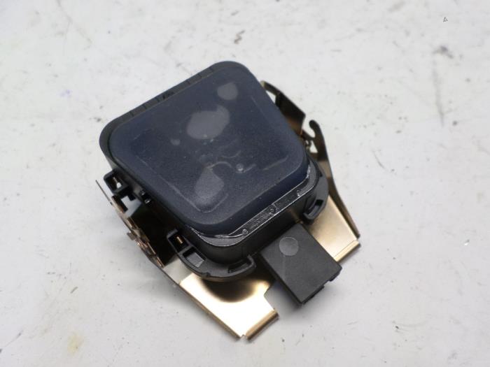 Begagnade Regnsensor Citroen DS5 (KD/KF) 2.0 HDiF 160 16V Pris € 36,75 Marginaltabell erbjuds av Reclycar De Boer BV