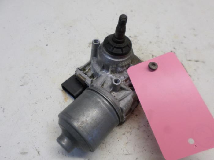 Front wiper motor Ford Focus III Wagon 1.6 SCTi 16V - 1933687 BOSCH