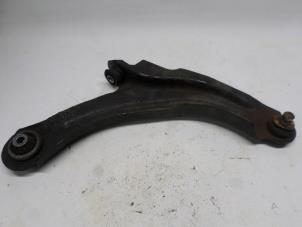 Used Front lower wishbone, right Renault Clio IV Estate/Grandtour (7R) 1.5 Energy dCi 90 FAP Price € 42,00 Margin scheme offered by Reclycar De Boer BV