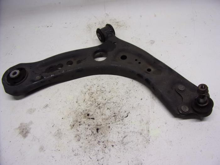 Front lower wishbone, right from a Skoda Octavia Combi (5EAC) 1.6 TDI Greenline 16V 2014