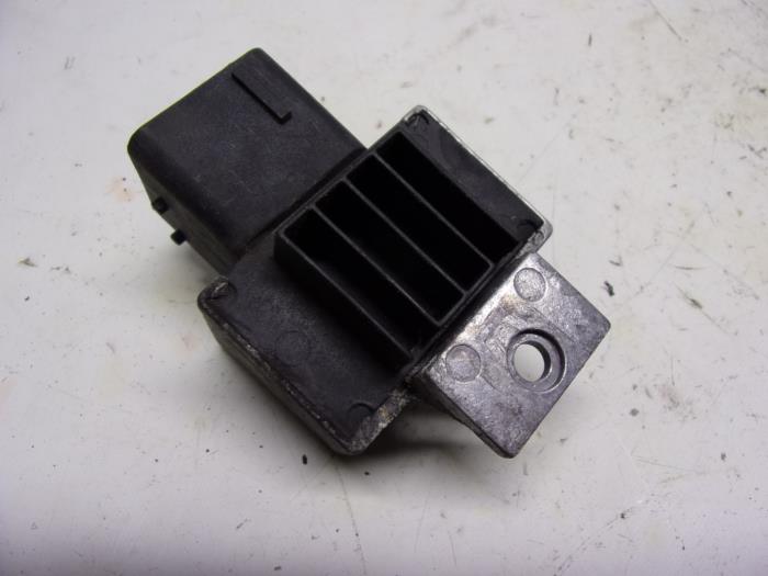 Glow Plug Relay Dacia Lodgy - 110678071r - Reclycar De Boer Bv