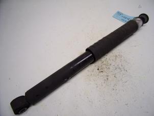 Used Rear shock absorber, right Renault Clio IV (5R) 1.5 dCi 90 FAP Price € 26,25 Margin scheme offered by Reclycar De Boer BV