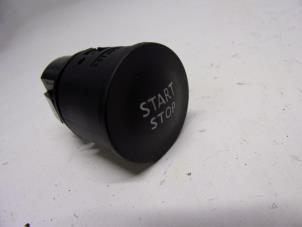 Used Start/stop switch Renault Clio IV (5R) 1.5 dCi 90 FAP Price € 21,00 Margin scheme offered by Reclycar De Boer BV