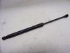 Rear gas strut, right from a Renault Twingo II (CN), 2007 / 2014 1.2, Hatchback, 2-dr, Petrol, 1.149cc, 43kW (58pk), FWD, D7F800; EURO4, 2007-03 / 2014-09, CN0D 2010