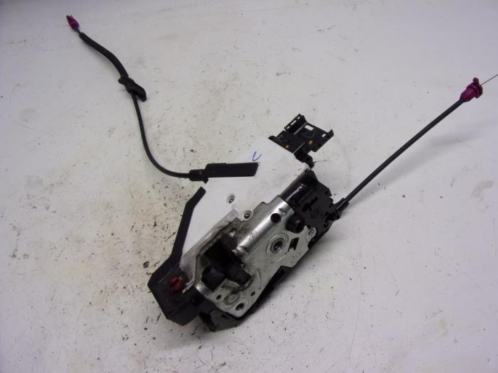 Citroen C3 Picasso Rear door lock mechanisms 4door, left stock