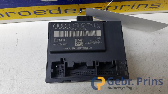 Usados Módulo electrónico central Audi A6 Allroad Quattro (C6) 3.0 TDI V6 24V Precio € 40,00 Norma de margen ofrecido por Autorec. Gebr. Prins b.v.