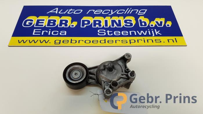 Usados Tensor correa múltiple Peugeot 308 SW (L4/L9/LC/LJ/LR) 1.6 BlueHDi 120 Precio € 20,00 Norma de margen ofrecido por Autorec. Gebr. Prins b.v.