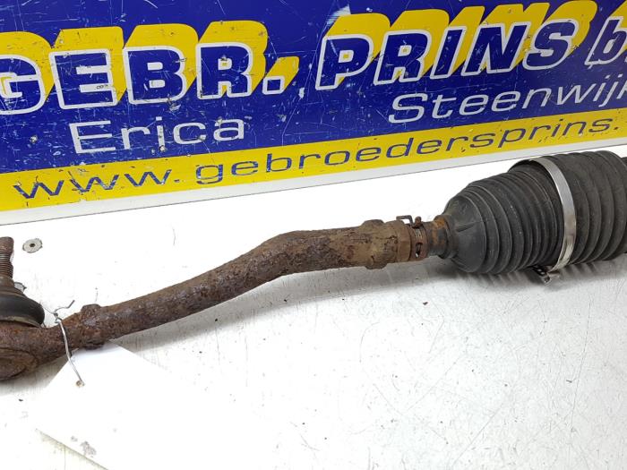 Tie rod, left from a Peugeot 207 2009