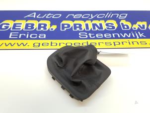 Used Gear stick cover Kia Rio Price € 20,00 Margin scheme offered by Autorec. Gebr. Prins b.v.