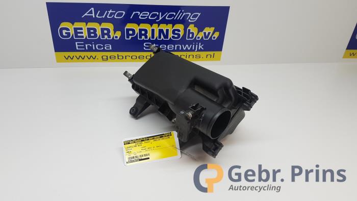 Begagnade Luftfilterhus Toyota Yaris III (P13) Pris € 30,00 Marginaltabell erbjuds av Autorec. Gebr. Prins b.v.
