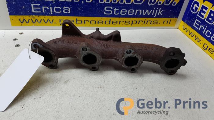 Gebrauchte Abgaskrümmer Renault Clio Preis € 30,00 Margenregelung angeboten von Autorec. Gebr. Prins b.v.
