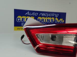 Used Taillight, right Renault Clio IV (5R) 1.5 Energy dCi 90 FAP Price € 25,00 Margin scheme offered by Autorec. Gebr. Prins b.v.