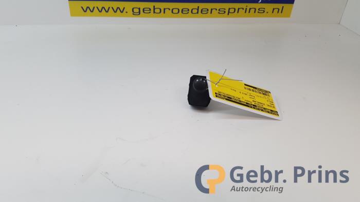 Begagnade Spegelspak Opel Agila (B) 1.2 16V Pris € 10,00 Marginaltabell erbjuds av Autorec. Gebr. Prins b.v.