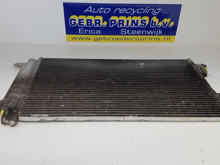 Air conditioning radiator from a Iveco New Daily IV 35C15V, 35C15V/P 2008