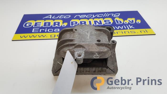 Used Engine mount Volkswagen Passat Variant (365) 1.4 TSI 16V EcoFuel Price € 25,00 Margin scheme offered by Autorec. Gebr. Prins b.v.