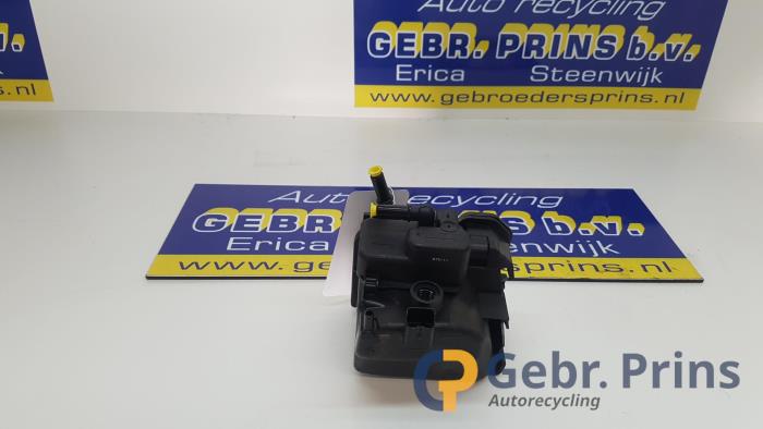 Gebrauchte Kraftstofffiltergehäuse Peugeot Partner (GC/GF/GG/GJ/GK) 1.6 HDI 90 16V Preis € 24,20 Mit Mehrwertsteuer angeboten von Autorec. Gebr. Prins b.v.