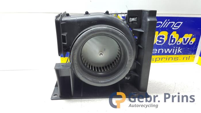 Heating and ventilation fan motor Opel Ampera-e 1.4 16V - 13503306