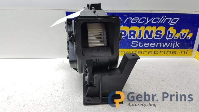 Heating and ventilation fan motor Opel Ampera-e 1.4 16V - 13503306
