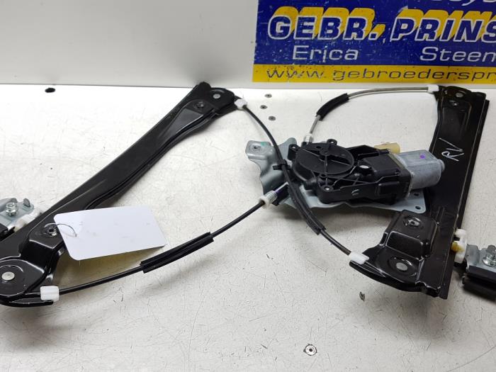 Window mechanism 4-door, front right from a Opel Ampera-e 1.4 16V 2012