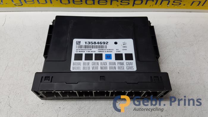 Gebrauchte Steuergerät Body Control Opel Ampera-e 1.4 16V Preis € 50,00 Margenregelung angeboten von Autorec. Gebr. Prins b.v.