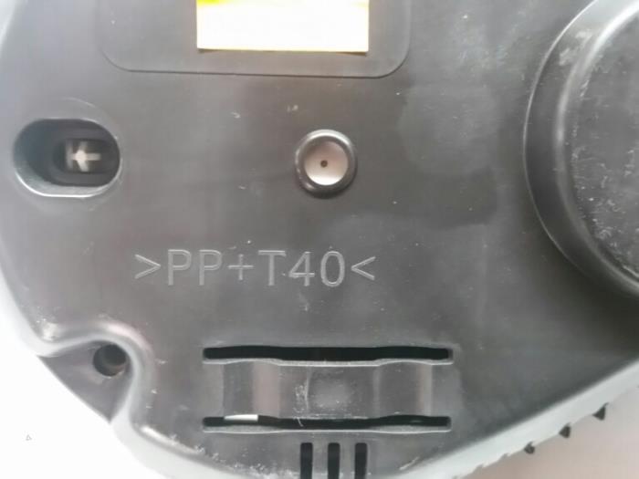 Ignition lock + computer from a Ford Focus 3 Wagon 1.6 TDCi 2011