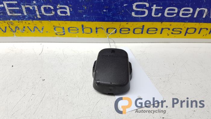Begagnade Regnsensor Opel Astra J Sports Tourer (PD8/PE8/PF8) 1.7 CDTi 16V Pris € 25,00 Marginaltabell erbjuds av Autorec. Gebr. Prins b.v.
