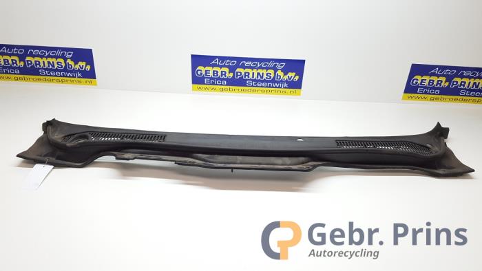 Używane Parawan Volvo C30 (EK/MK) 1.8 16V Cena € 20,00 Procedura marży oferowane przez Autorec. Gebr. Prins b.v.