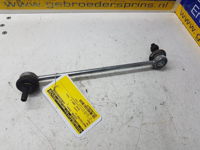 Front torque rod, left from a Volkswagen Polo IV (9N1/2/3) 1.4 16V 2003