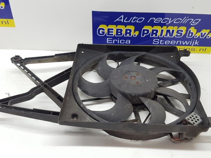 Moto ventilateur d'un Opel Astra G (F08/48) 1.6 1999
