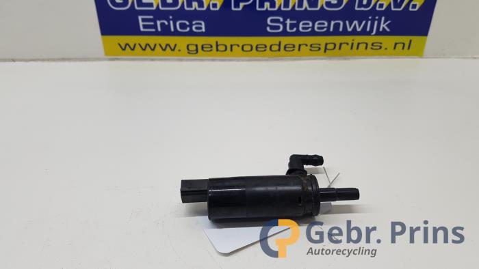 Begagnade Pump, strålkastarspolare BMW 5 serie Touring (E61) 530d 24V Pris € 10,00 Marginaltabell erbjuds av Autorec. Gebr. Prins b.v.