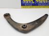 Front lower wishbone, left from a Peugeot 308 SW (4E/H) 1.6 HDi 16V FAP 2012