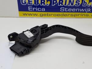 Used Accelerator pedal Ford S-Max (GBW) 2.0 16V Price € 30,00 Margin scheme offered by Autorec. Gebr. Prins b.v.