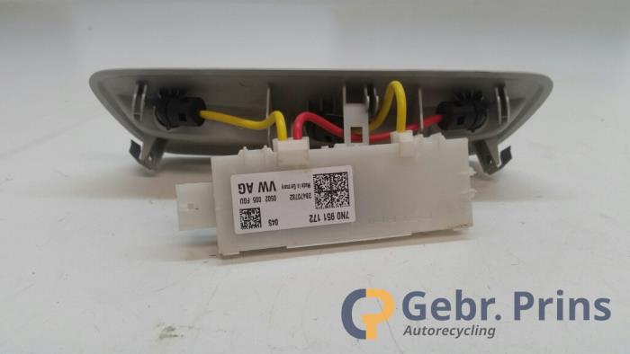 Używane Modul alarmu Volkswagen Caddy IV 2.0 TDI 102 Cena € 30,25 Z VAT oferowane przez Autorec. Gebr. Prins b.v.