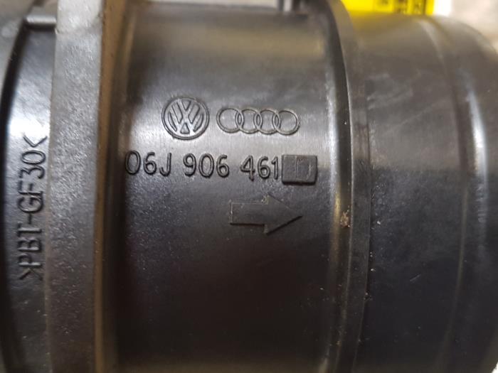 Luftmassenmesser van een Volkswagen Tiguan (5N1/2) 2.0 TFSI 16V 4Motion 2011