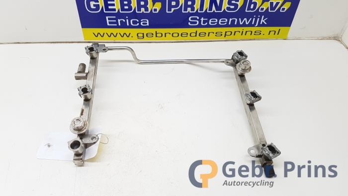 Usagé Système d'injection Mercedes CLS (C219) 350 3.5 V6 18V Prix € 40,00 Règlement à la marge proposé par Autorec. Gebr. Prins b.v.