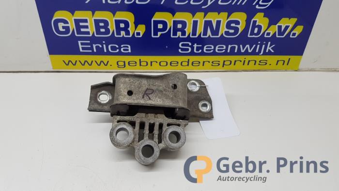 Gebrauchte Motorlager Fiat Grande Punto (199) 1.4 Preis € 20,00 Margenregelung angeboten von Autorec. Gebr. Prins b.v.