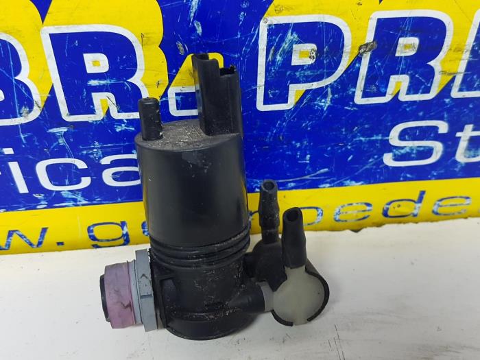 Windscreen washer pump Nissan Note 1.2 DIGS 98 1050123