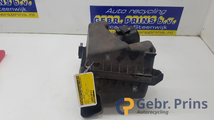 Begagnade Luftfilterhus Toyota Avensis Wagon (T27) Pris € 40,00 Marginaltabell erbjuds av Autorec. Gebr. Prins b.v.