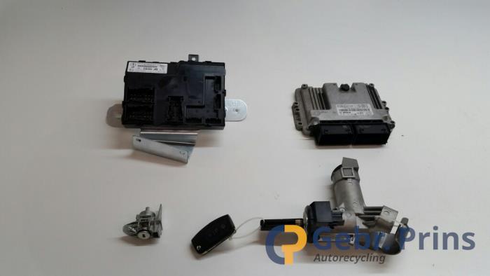 Used Ignition lock + computer Ford Fiesta 6 (JA8) 1.0 EcoBoost 12V 100 Price € 125,00 Margin scheme offered by Autorec. Gebr. Prins b.v.