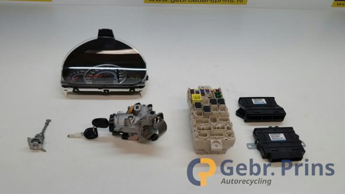 Used Ignition lock + computer Mitsubishi Space Star (A0) 1.2 12V Price € 150,00 Margin scheme offered by Autorec. Gebr. Prins b.v.