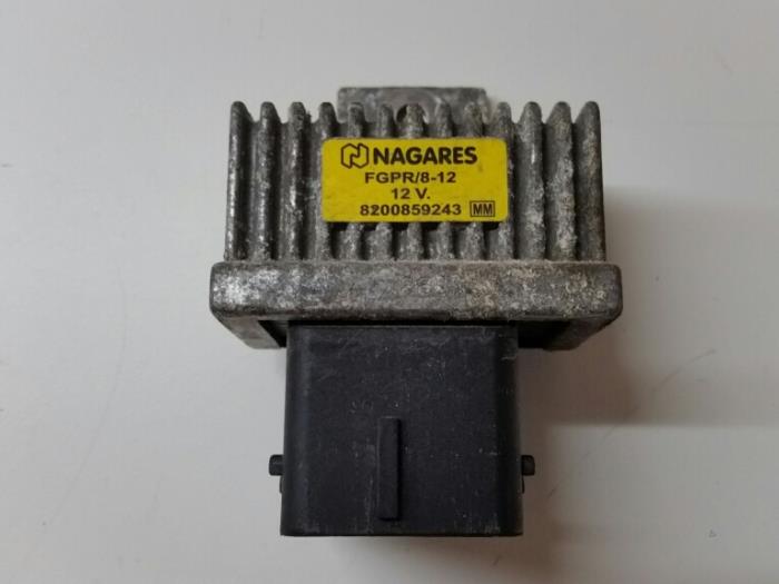 Glow plug relay Renault Trafic 8200859243