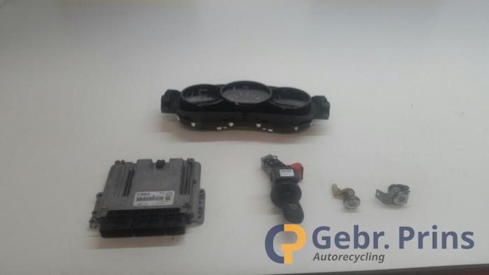 Used Ignition lock + computer Dacia Dokker Express (8S) 1.5 dCi 75 Price € 181,50 Inclusive VAT offered by Autorec. Gebr. Prins b.v.