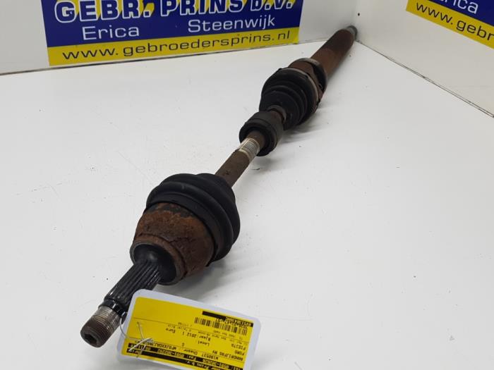 Front drive shaft, right from a Ford Fiesta 6 (JA8) 1.6 TDCi 16V 95 2012