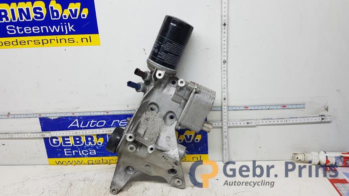 Gebrauchte Ölfiltergehäuse Volkswagen Passat Variant (365) 2.0 TSI 16V Preis € 50,00 Margenregelung angeboten von Autorec. Gebr. Prins b.v.